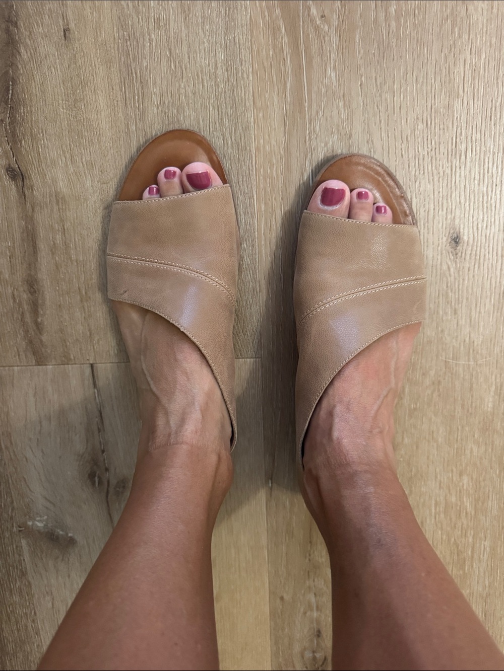 Sole society natural leather flats. Size 9. Like new! So comfortable. - Picture 4 of 6